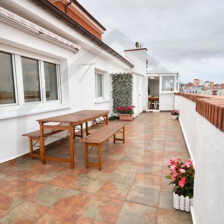 Espectacular Atico A Un Paso Del Centro De Gijon Bed & Breakfast Exterior photo
