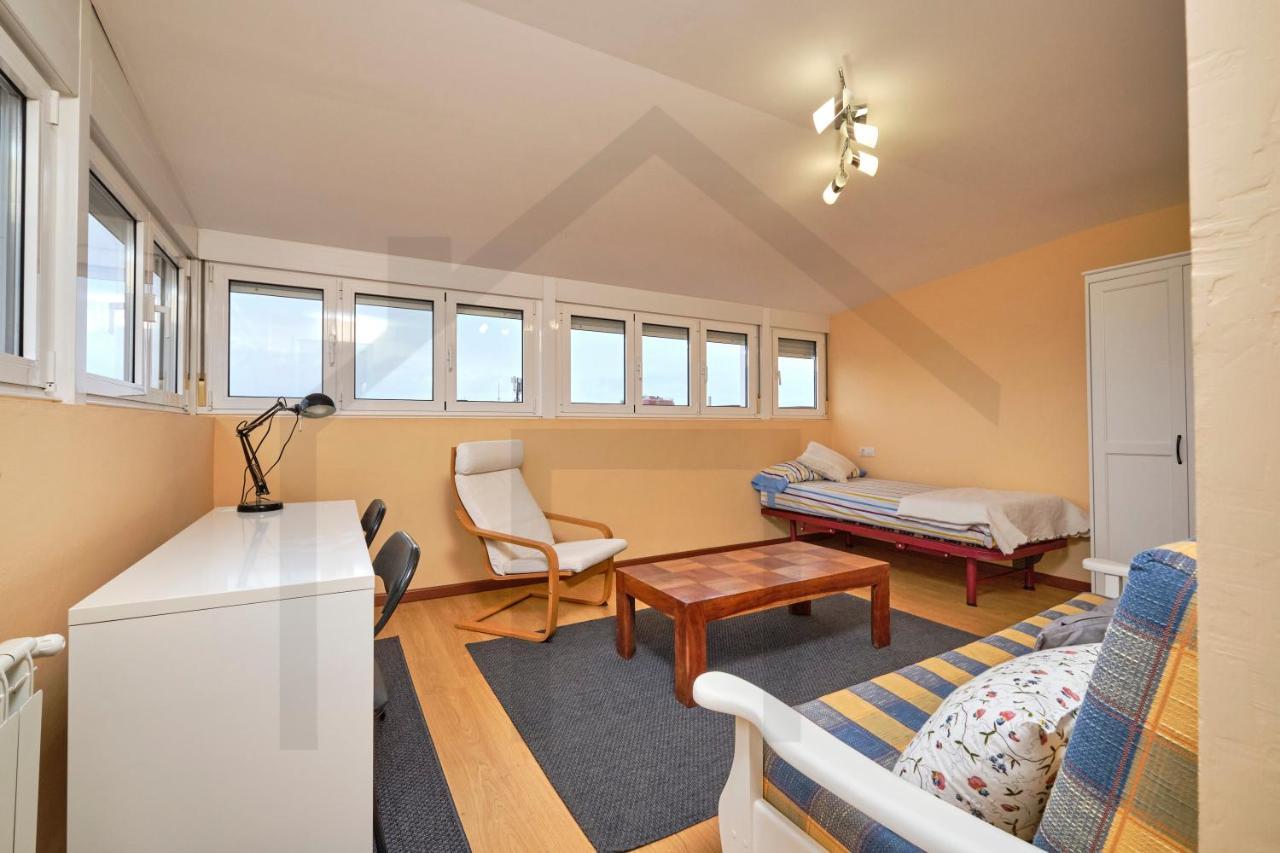 Espectacular Atico A Un Paso Del Centro De Gijon Bed & Breakfast Exterior photo