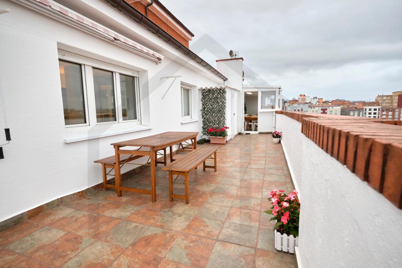 Espectacular Atico A Un Paso Del Centro De Gijon Bed & Breakfast Exterior photo