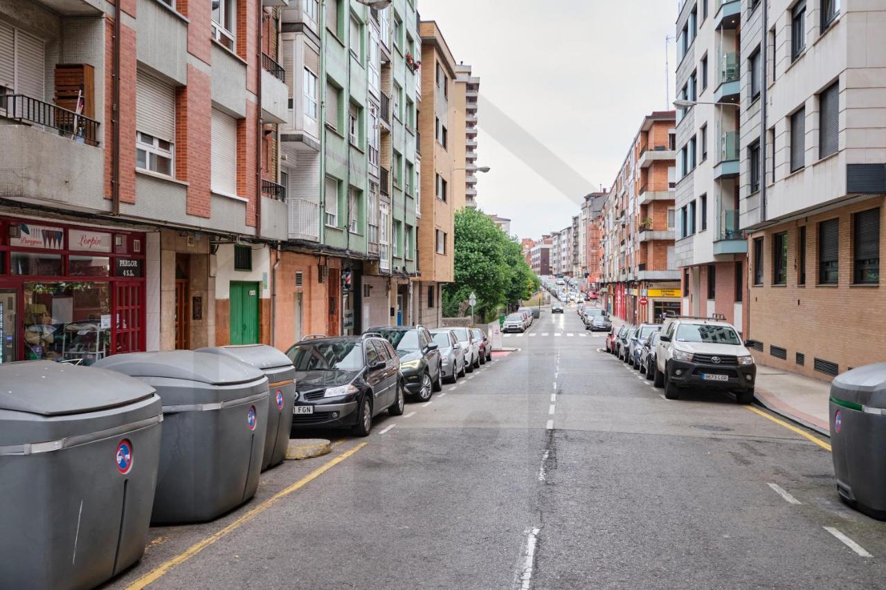 Espectacular Atico A Un Paso Del Centro De Gijon Bed & Breakfast Exterior photo
