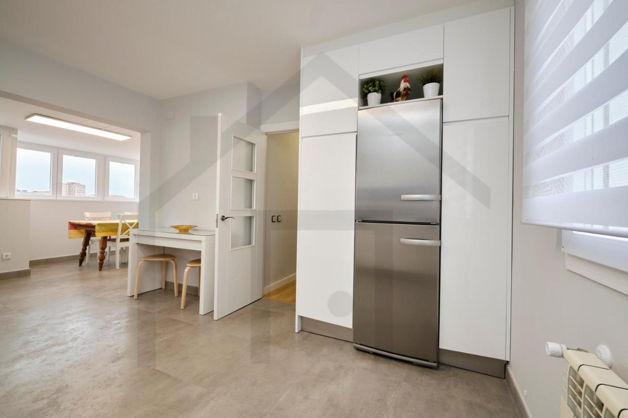 Espectacular Atico A Un Paso Del Centro De Gijon Bed & Breakfast Exterior photo