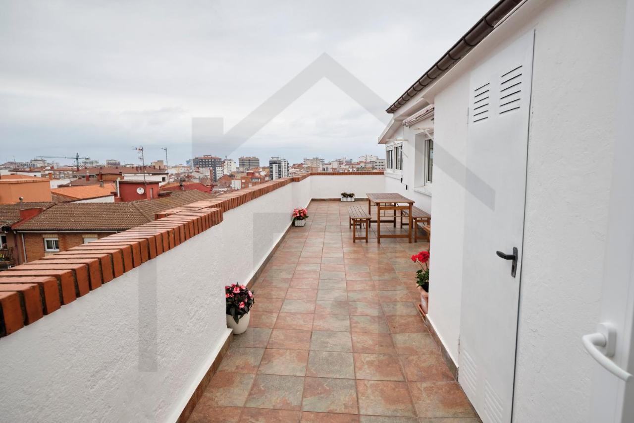 Espectacular Atico A Un Paso Del Centro De Gijon Bed & Breakfast Exterior photo