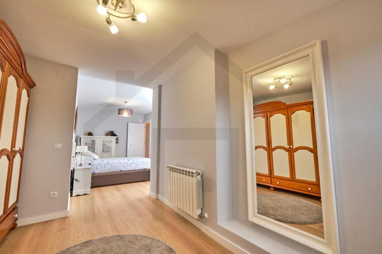 Espectacular Atico A Un Paso Del Centro De Gijon Bed & Breakfast Exterior photo