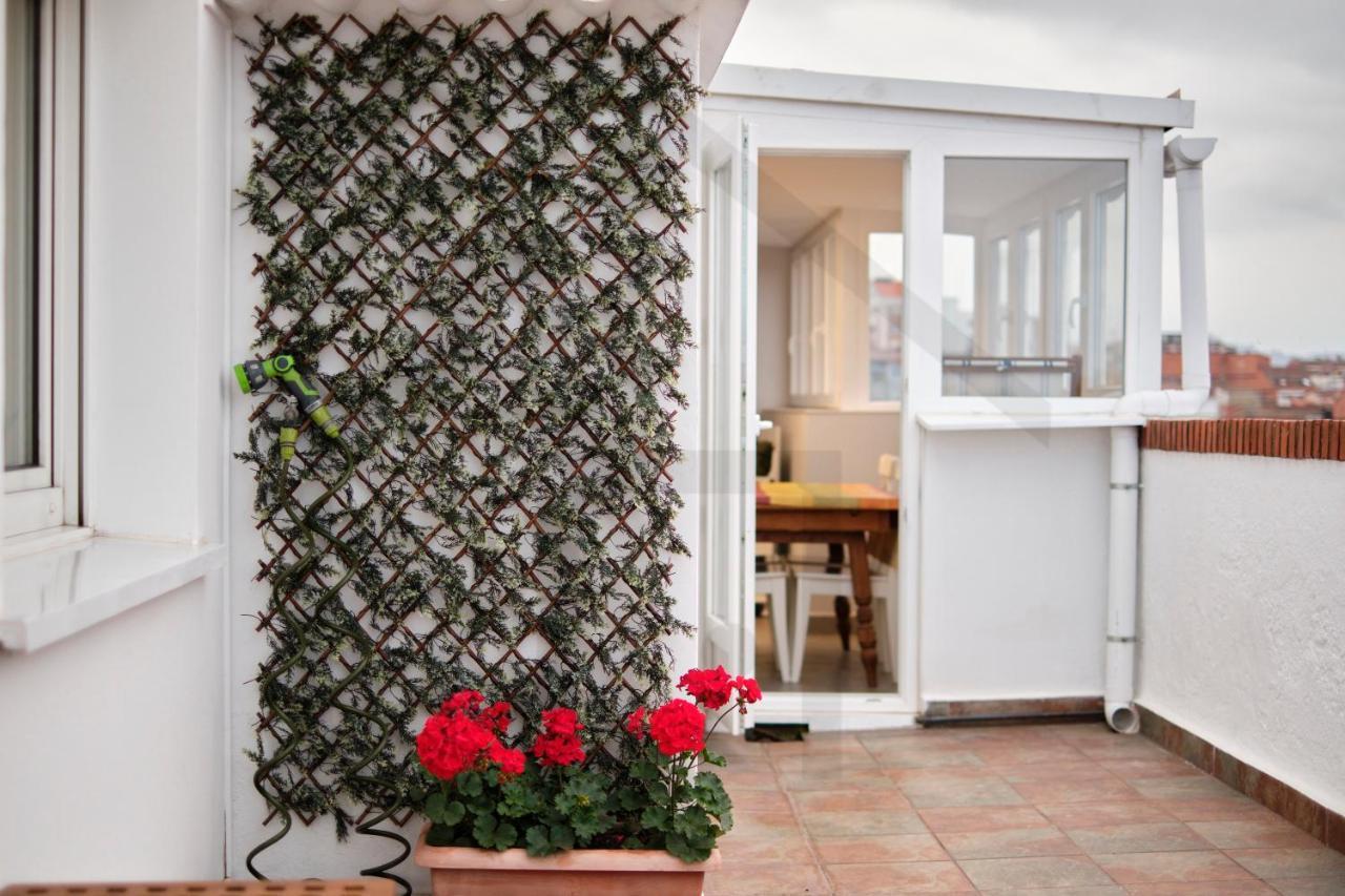 Espectacular Atico A Un Paso Del Centro De Gijon Bed & Breakfast Exterior photo