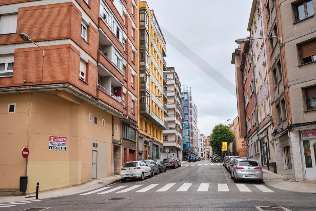 Espectacular Atico A Un Paso Del Centro De Gijon Bed & Breakfast Exterior photo