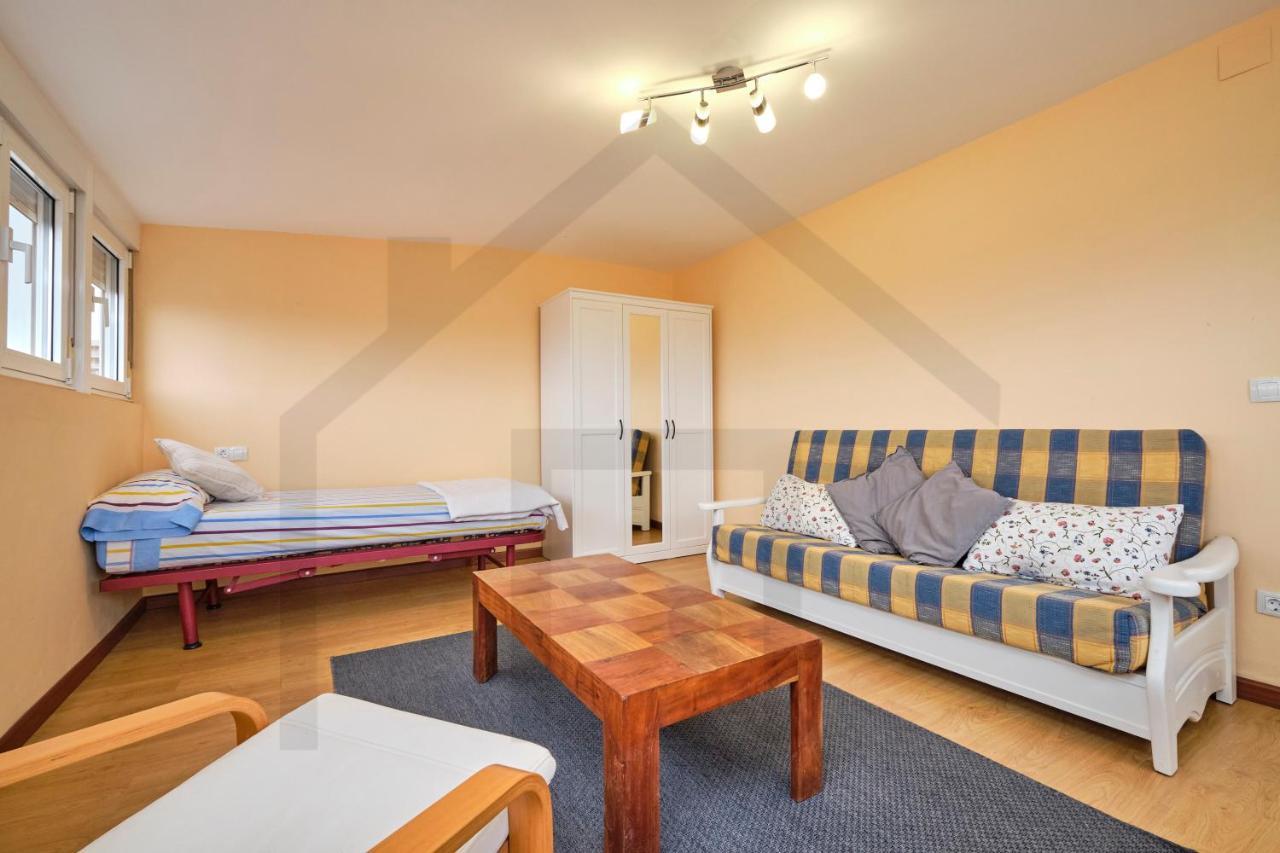 Espectacular Atico A Un Paso Del Centro De Gijon Bed & Breakfast Exterior photo