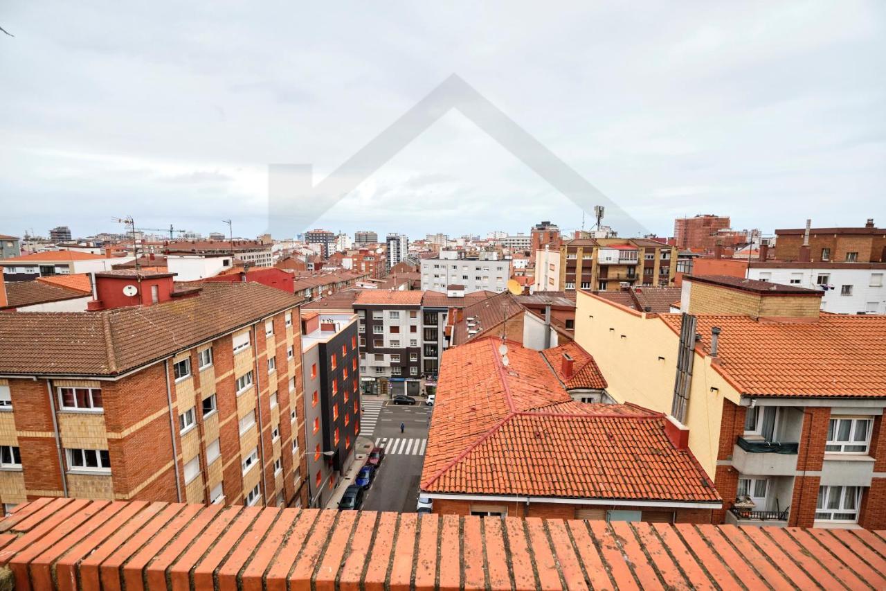 Espectacular Atico A Un Paso Del Centro De Gijon Bed & Breakfast Exterior photo
