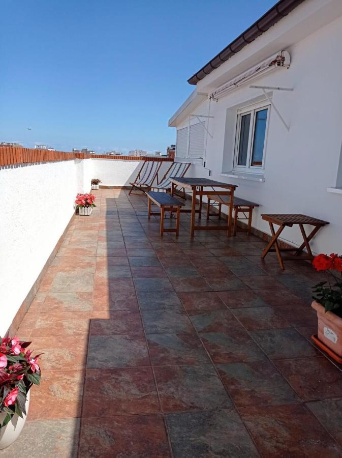 Espectacular Atico A Un Paso Del Centro De Gijon Bed & Breakfast Exterior photo