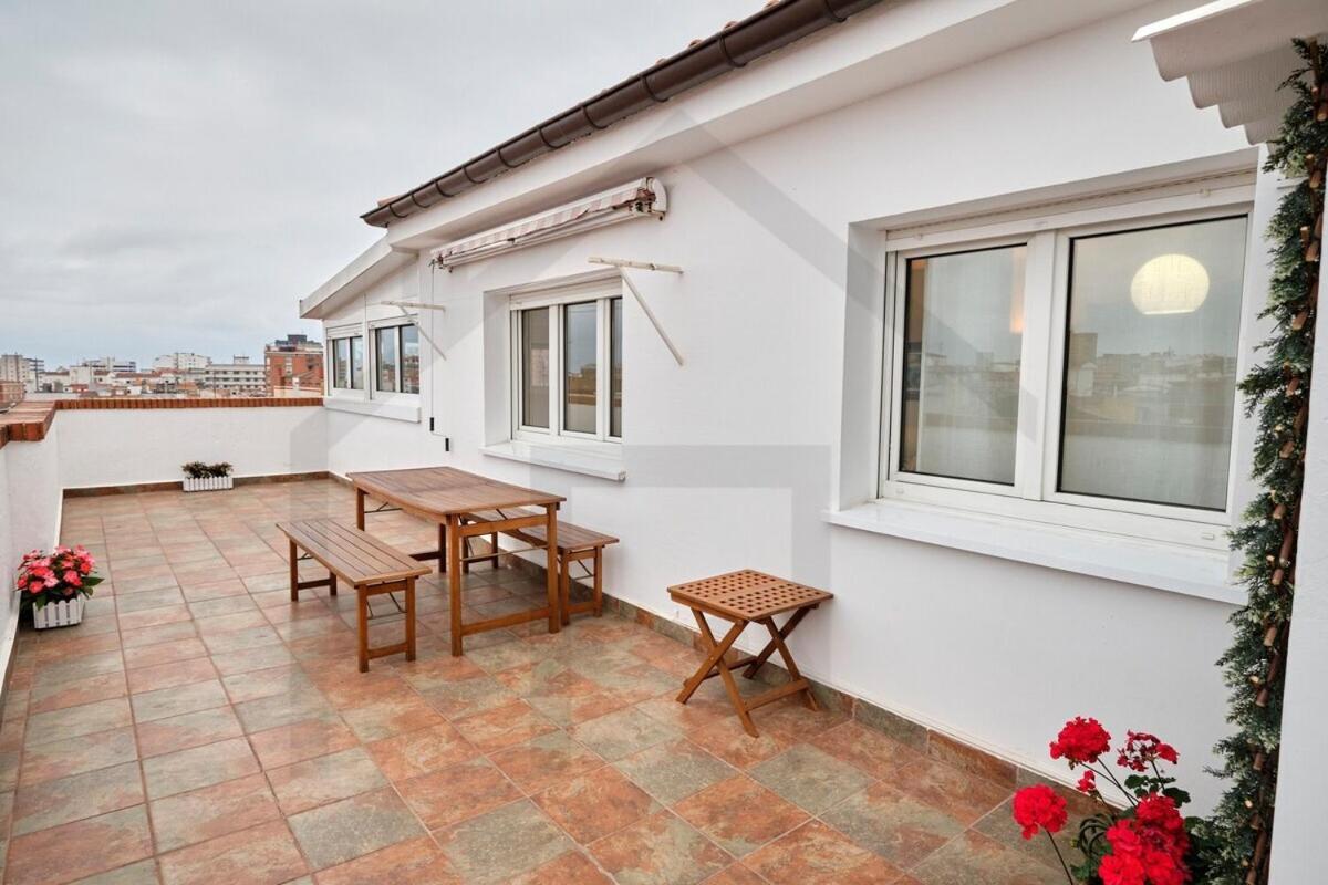 Espectacular Atico A Un Paso Del Centro De Gijon Bed & Breakfast Exterior photo